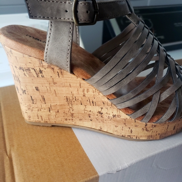 maurices wedge sandals
